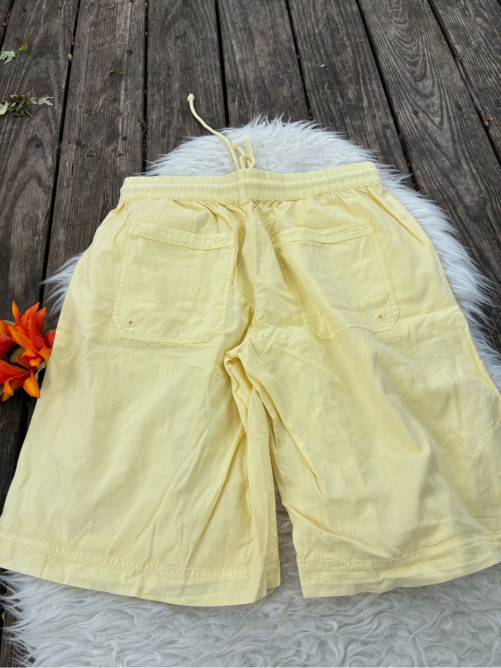 🌺NWT Free People Saylor Yellow Drawstring Bermuda shorts🌺 - Picture 7 of 13
